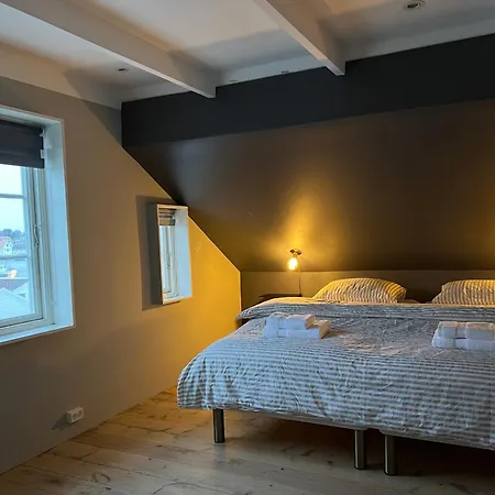 Gamlebyen Overnatting, * Skudeneshavn
