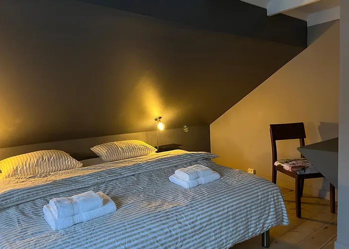 Gamlebyen Overnatting, *